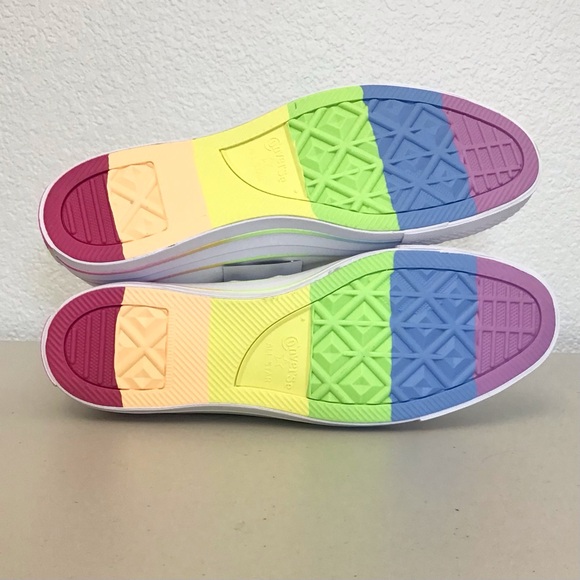 Converse Women’s 13.5 / Men’s 11.5 NWOT Chuck Taylor Pride High Sneakers Shoes - Picture 6 of 14